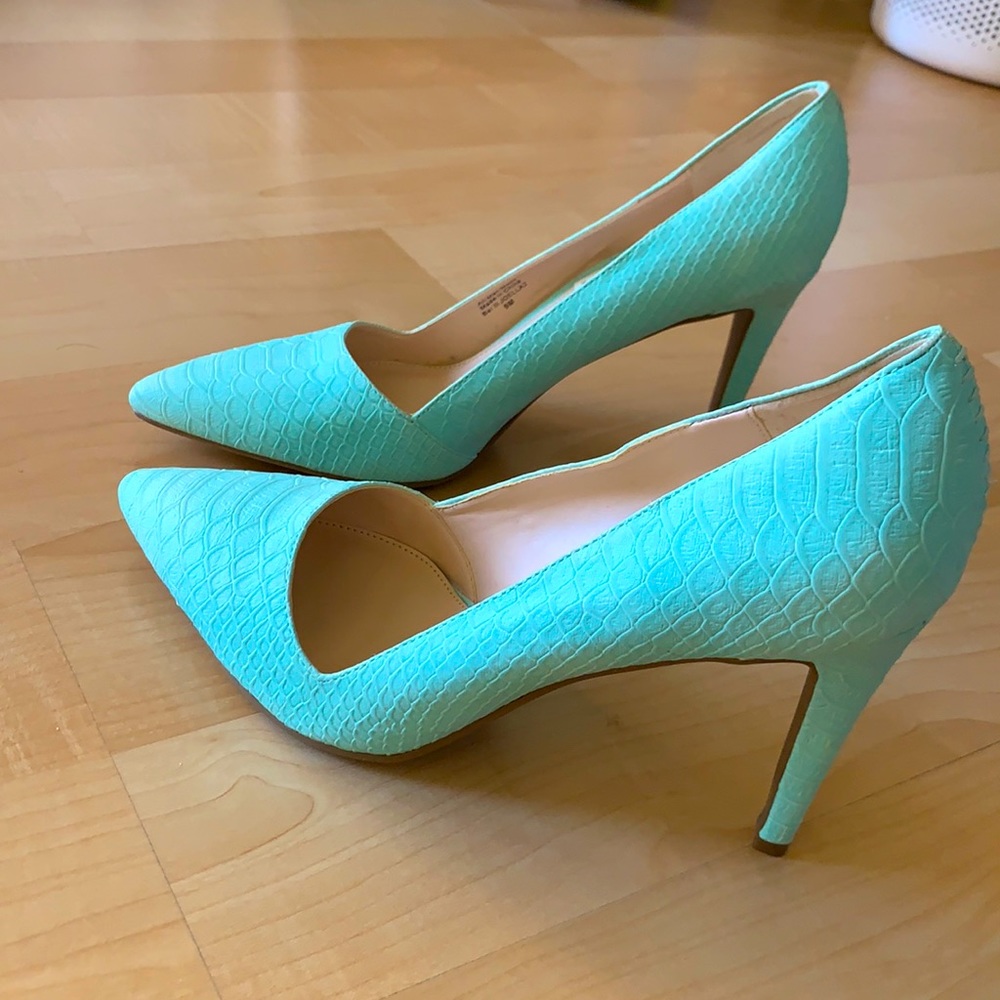 Bar III Heels